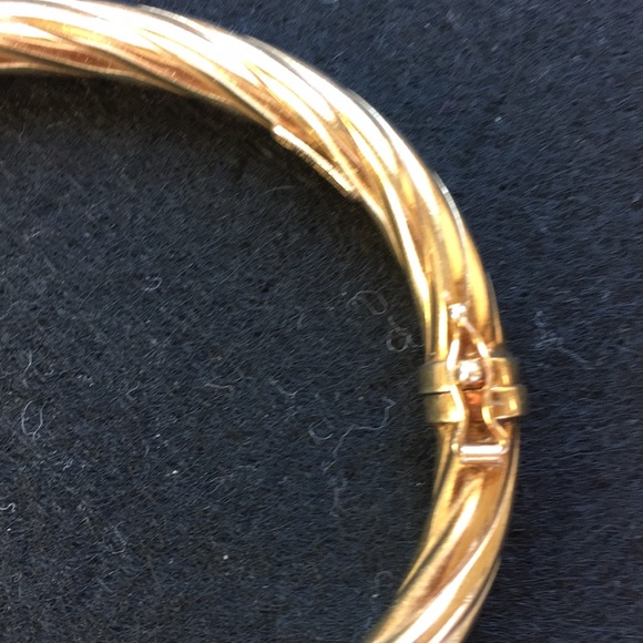 Bangle - Picture 2 of 5